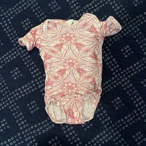 Kate Quinn onesie 3-6mo